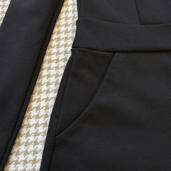 Urban Outfitters | Silence + Noise Deep V Romper - Picture 8 of 16